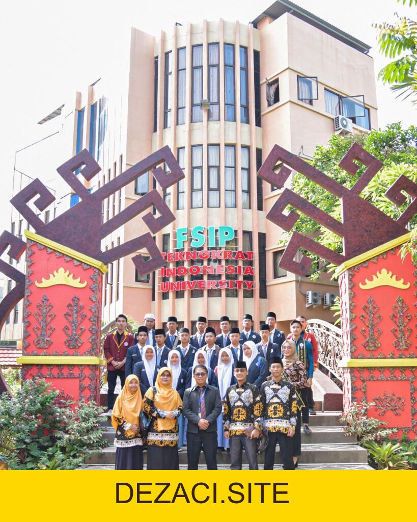 Hosting a Visit from IT AL-Firdaus High School, Teknokrat Conducts a Workshop on Metaverse for Education – Center of Excellence - dezaci