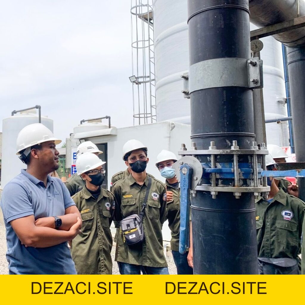 Students from the Electrical Engineering Study Program at Teknokrat University carried out an industrial visit to PT Green Energy Hamparan. – Center of Excellence - dezaci