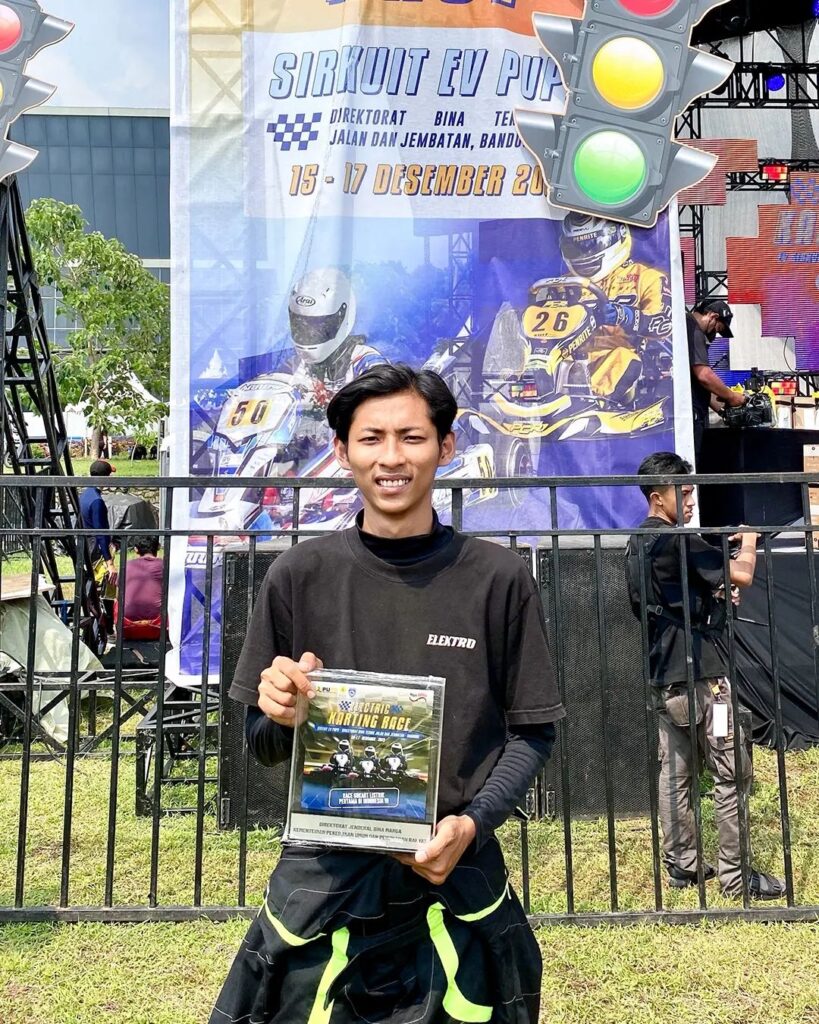 The Teknokrat University Electric Go-kart Team became the second runner-up in the 2026 Electric Karting Race competition. – Center of Excellence - dezaci